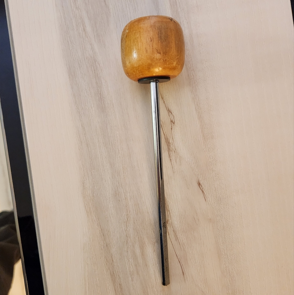 Gibraltar wood bass drum Beater